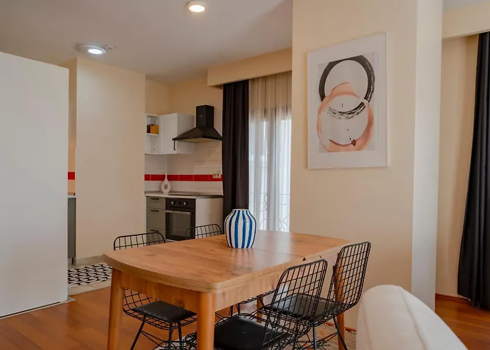 Apartment Spacious 1-bedroom With Bosphorus View *