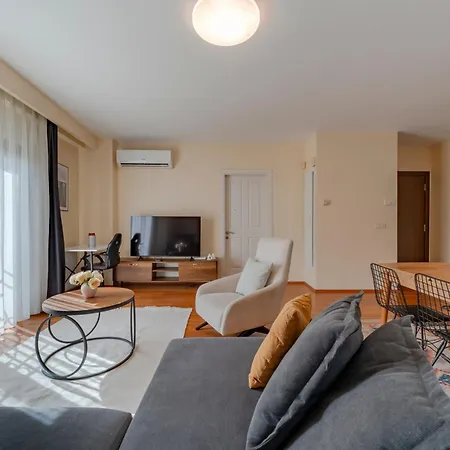 公寓 Spacious 1-bedroom With Bosphorus View *